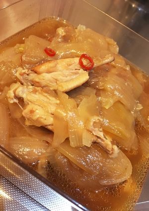 トロトロ玉ねぎと手羽中の甘辛煮-レシピのメイン写真