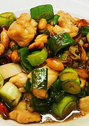 四川風☆宮保鶏丁（鶏肉とナッツの辛炒め）-レシピのメイン写真