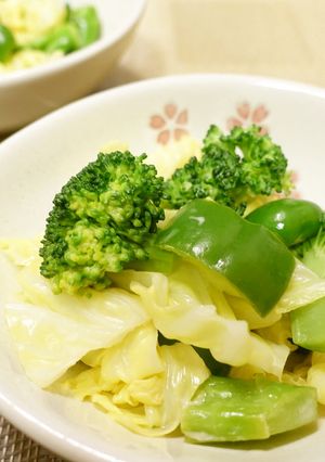春キャベツとブロッコリーの温野菜和え物-レシピのメイン写真