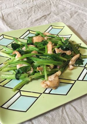 ほうれんそうの茎と鶏肉の炒め物5〇◎-レシピのメイン写真