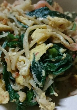 簡単５分! ニラ玉とカニかまで中華風炒め-レシピのメイン写真