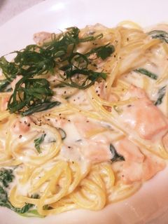 ほうれん草と鮭のクリームパスタ-レシピのメイン写真