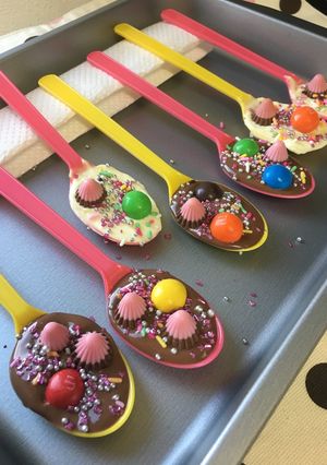 簡単‼︎可愛い‼︎スプーン♡チョコ-レシピのメイン写真