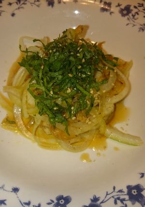 パリッと鶏皮と玉葱のポン酢和え-レシピのメイン写真