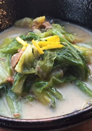 サバ缶で簡単☆白菜の豆乳味噌煮込み-レシピのメイン写真