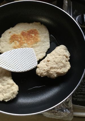 ナン は フライパン で伸ばします-レシピのメイン写真