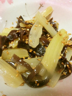 セロリと木耳(きくらげ)の塩だれ風サラダ-レシピのメイン写真