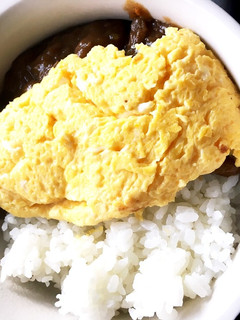 簡単☆ふわふわとろオムレツ(onカレー)-レシピのメイン写真