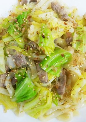 春キャベツでバター醤油焼きうどん-レシピのメイン写真