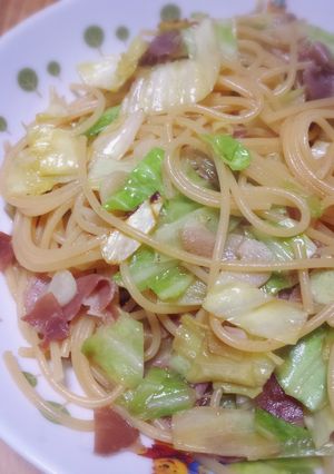 キャベツと生ハムのバター醤油パスタ☆-レシピのメイン写真