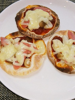 旨ウマ♪簡単!餃子の皮で作るカリカリピザ-レシピのメイン写真