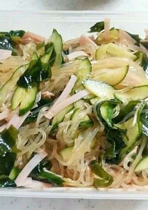 ついついススむチュルチュル麺♪春雨サラダ-レシピのメイン写真