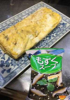 ヤクルトもずくスープでオムレツ＆玉子焼き-レシピのメイン写真