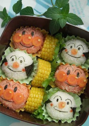 アンパンマンとこむすびマンの行楽キャラ弁-レシピのメイン写真