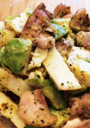 アボカドと鶏肉のガーリックレモン炒め☆-レシピのメイン写真