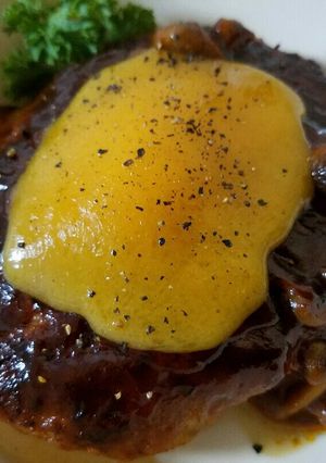 チェダーチーズ乗せ❤煮込み風ハンバーグ-レシピのメイン写真