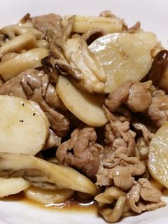 山芋と豚肉ときのこのオイスターソース炒め-レシピのメイン写真