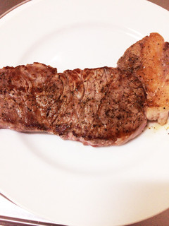 ステーキの焼き方(ミディアムレア)-レシピのメイン写真