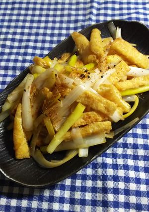 すぐできる☆油揚げとネギの炒め物-レシピのメイン写真