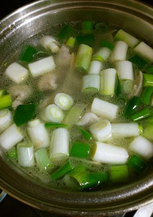 鶏皮とねぎのスープ-レシピのメイン写真