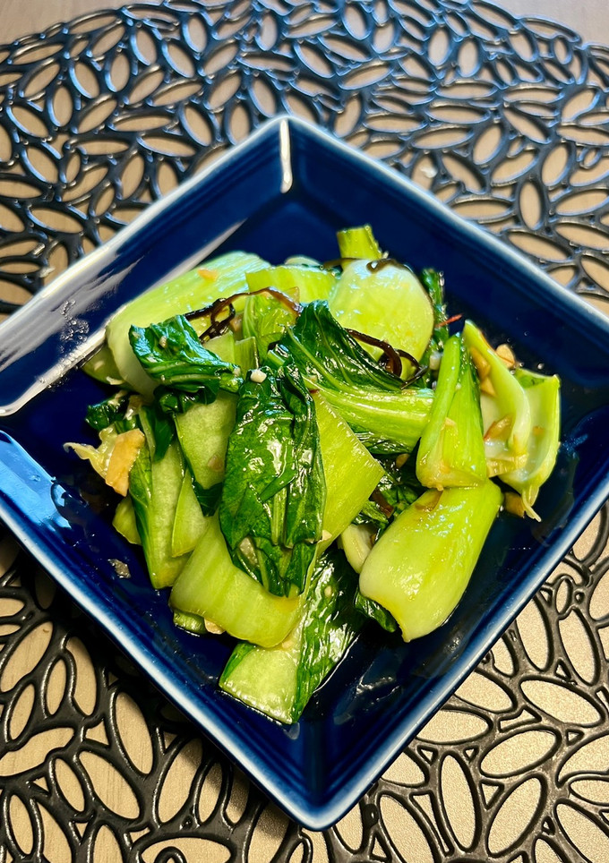 青梗菜と塩昆布のニンニク炒め-レシピのメイン写真
