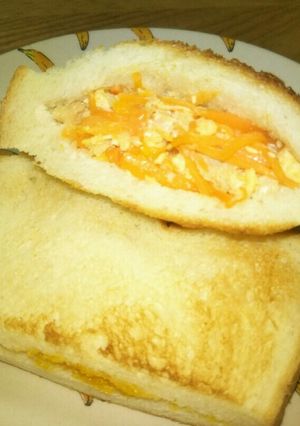 夕飯の残りで♫にんじんしりしりパン☆-レシピのメイン写真