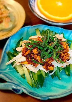 鶏胸肉ときゅうりの食べるラー油和え-レシピのメイン写真