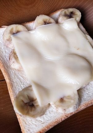 外国風？バナナチーズトースト✨-レシピのメイン写真
