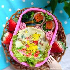 รูปของ お弁当に♪豚肉と人参のお花肉巻き*