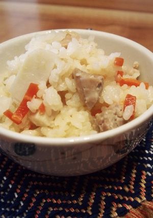 鶏肉と里芋の味噌風味炊き込みご飯-レシピのメイン写真