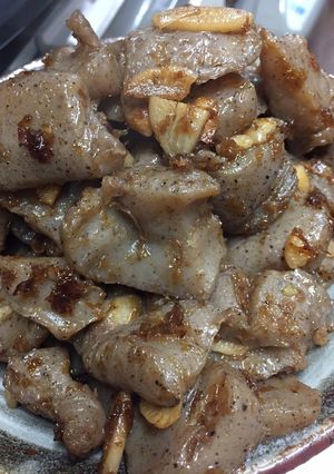 ストレス解消こんにゃくにんにく炒め-レシピのメイン写真