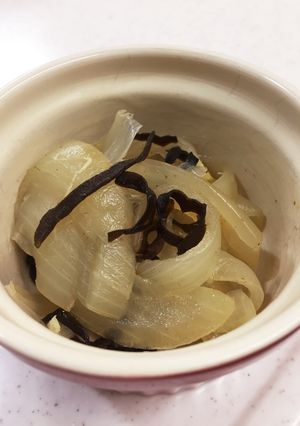 玉ねぎの塩昆布あえ-レシピのメイン写真