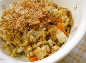 残った焼きそばで☆簡単そばめし♪-レシピのメイン写真