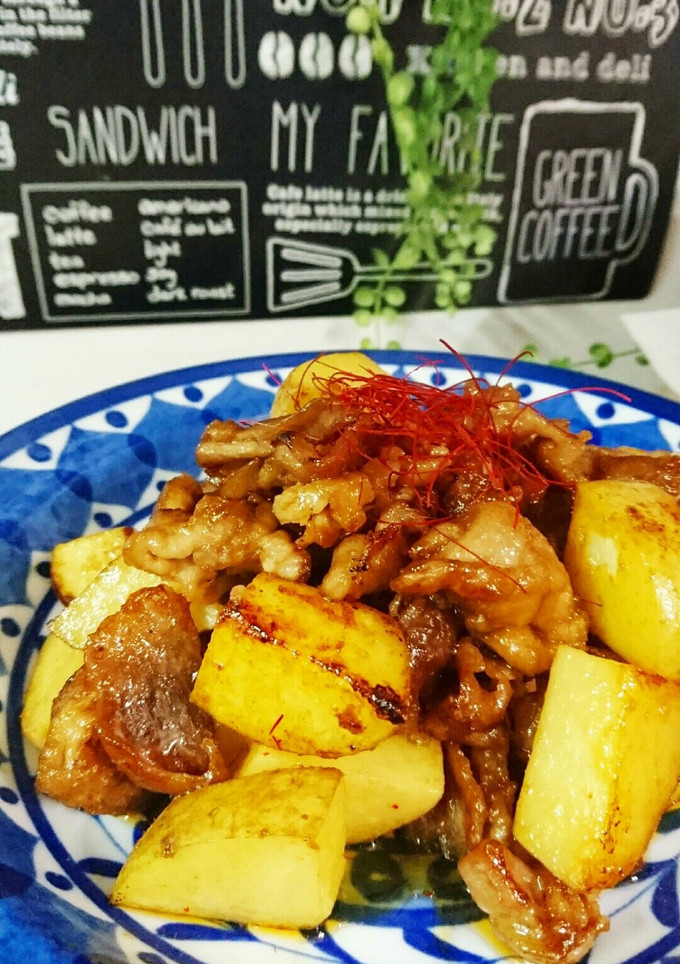 節約＊豚こま切れ肉と新じゃがの甘辛炒め-レシピのメイン写真