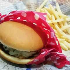รูปของ かんたんチーズバーガー♪