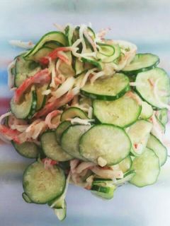 ★野菜の副菜★かにかまとキュウリのサラダ-レシピのメイン写真