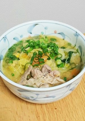 豚バラ薄切りと野菜のダシダみそスープ-レシピのメイン写真
