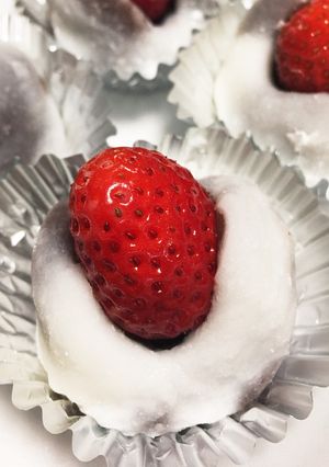 見栄え最高♪いちご大福★簡単レンジ白玉粉-レシピのメイン写真
