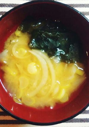 白ネギと玉葱の味噌汁★-レシピのメイン写真
