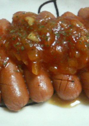 ウインナーにトマトソースかけちゃお♬-レシピのメイン写真