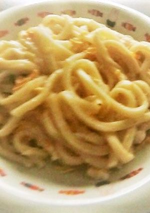 卵とチーズ入り、みそ味なんちゃってうどん-レシピのメイン写真