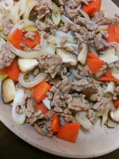 *豚ひき肉の焼きうどん*-レシピのメイン写真