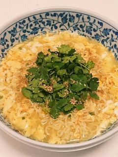 かき玉☆パクチー♪サッポロ一番塩ラーメン-レシピのメイン写真