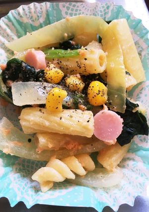 鮭フレークとタラコソースでマカロニサラダ-レシピのメイン写真