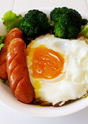 ミールボウルで「朝食ボウル」目玉焼き-レシピのメイン写真