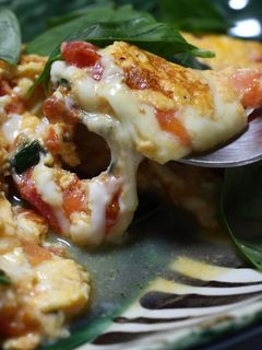 トマトとバジルのチーズオムレツ-レシピのメイン写真