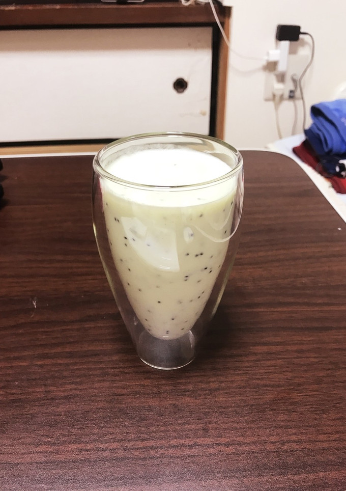 生甘酒とキウイのスムージー-レシピのメイン写真