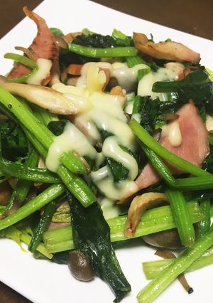 ほうれん草とぶなしめじ炒め チーズのせ-レシピのメイン写真