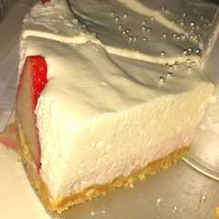 簡単！苺のムースタルトケーキ！-レシピのメイン写真