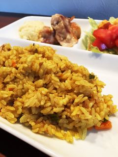 腹ペコ男子パクパク!炊飯器カレーピラフ☆-レシピのメイン写真